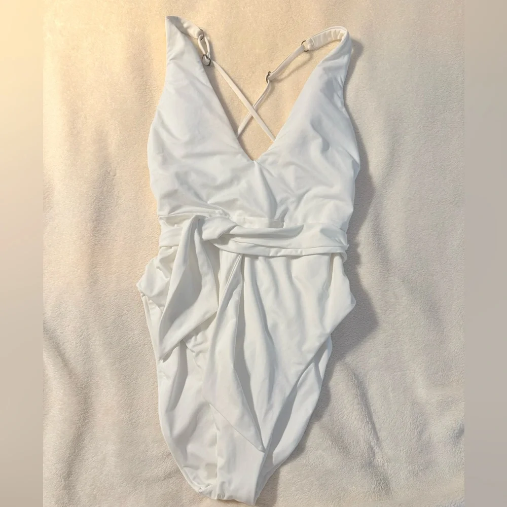 BECCA White One Piece Swimsuit - Picture 4 of 6